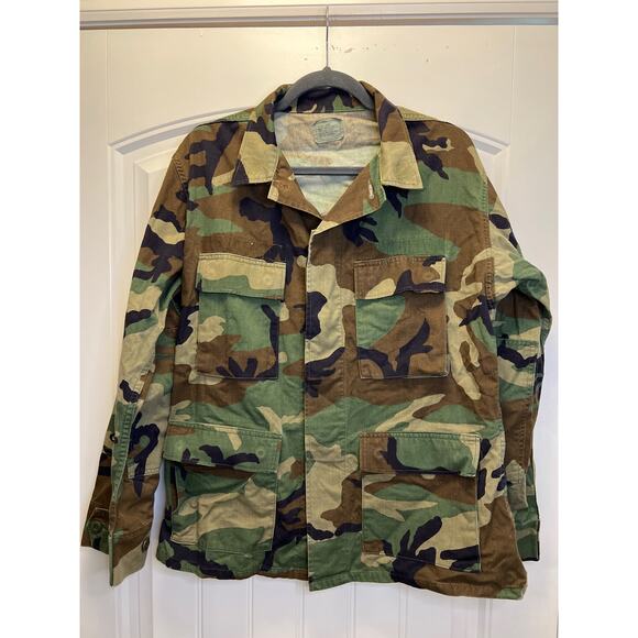 Men’s Combat Long Sleeve Woodland Camouflage Authentic Army Jacket‎ Size M Camo - Picture 1 of 3